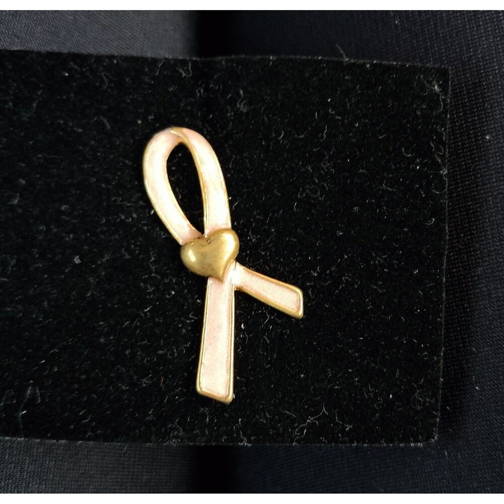 Avon Breast Cancer Awareness Pin 2002 Vintage Heart of Crusade Pin Jewelry Pink